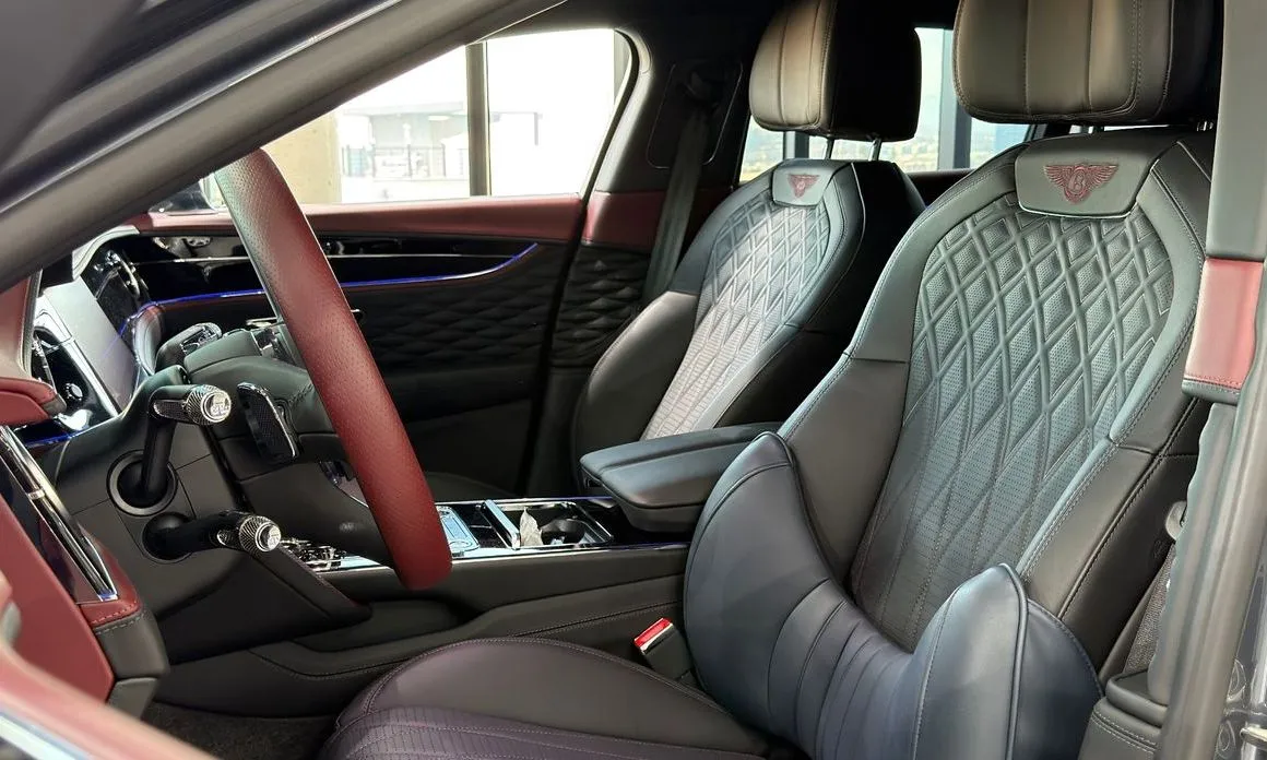 Bentley Flying Spur — фото 8