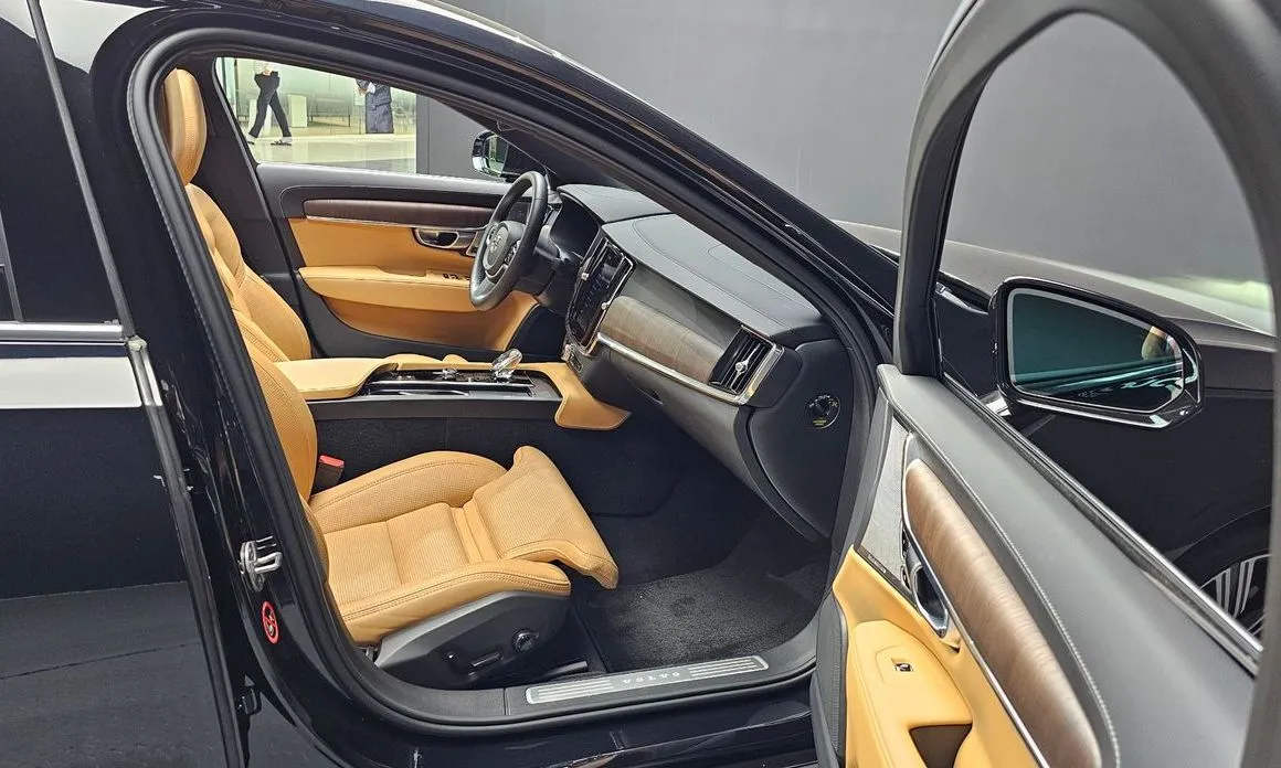 Volvo S90 — фото 9