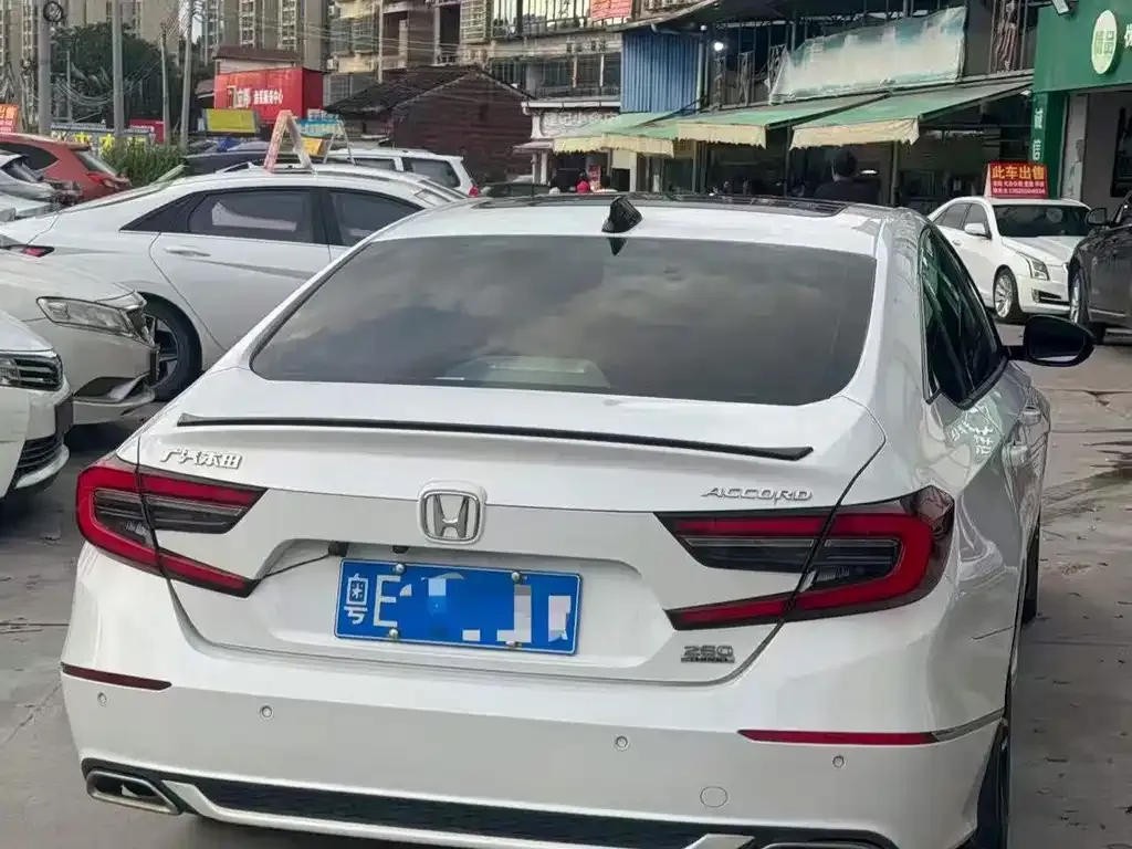 Honda Accord — фото 4