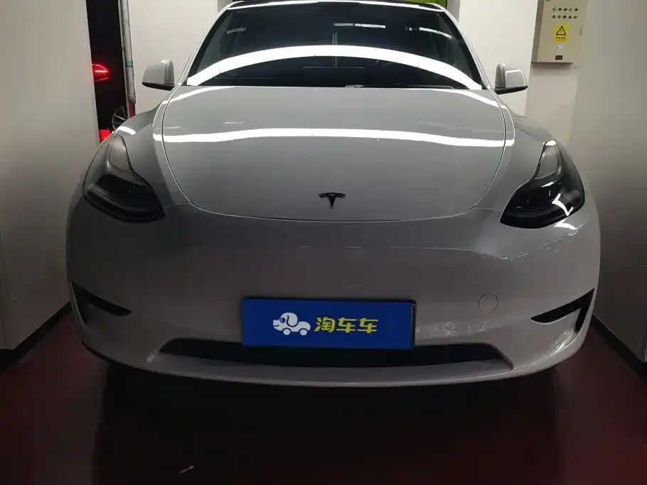 Tesla Model Y — фото 9