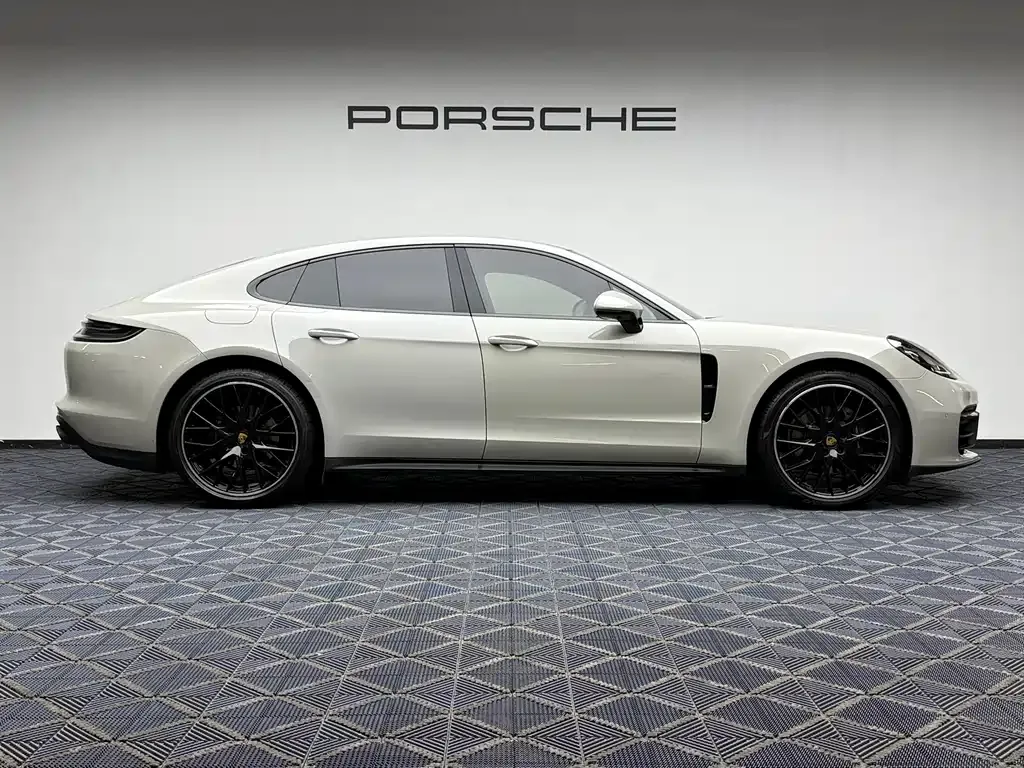 Porsche Panamera — фото 8