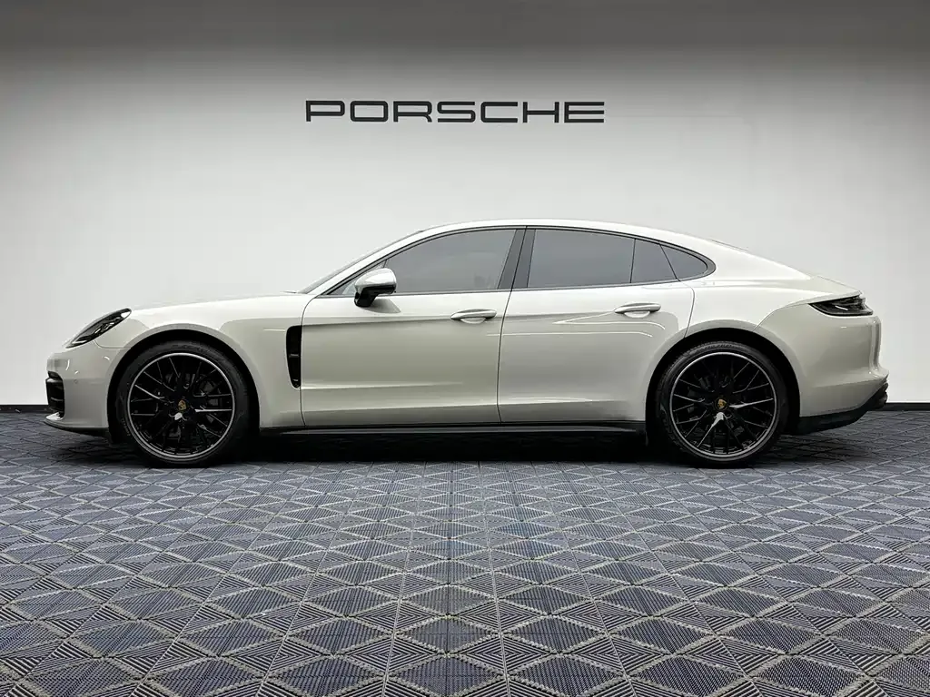 Porsche Panamera — фото 9