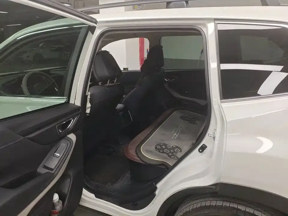 Subaru Forester — фото 7