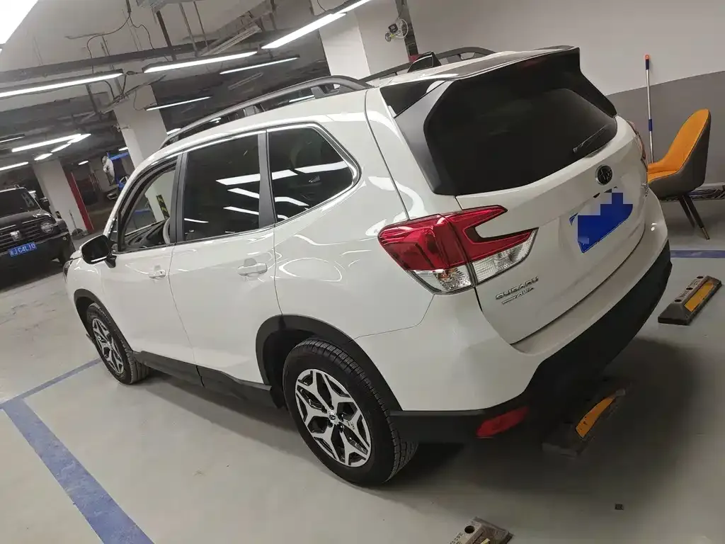 Subaru Forester — фото 6