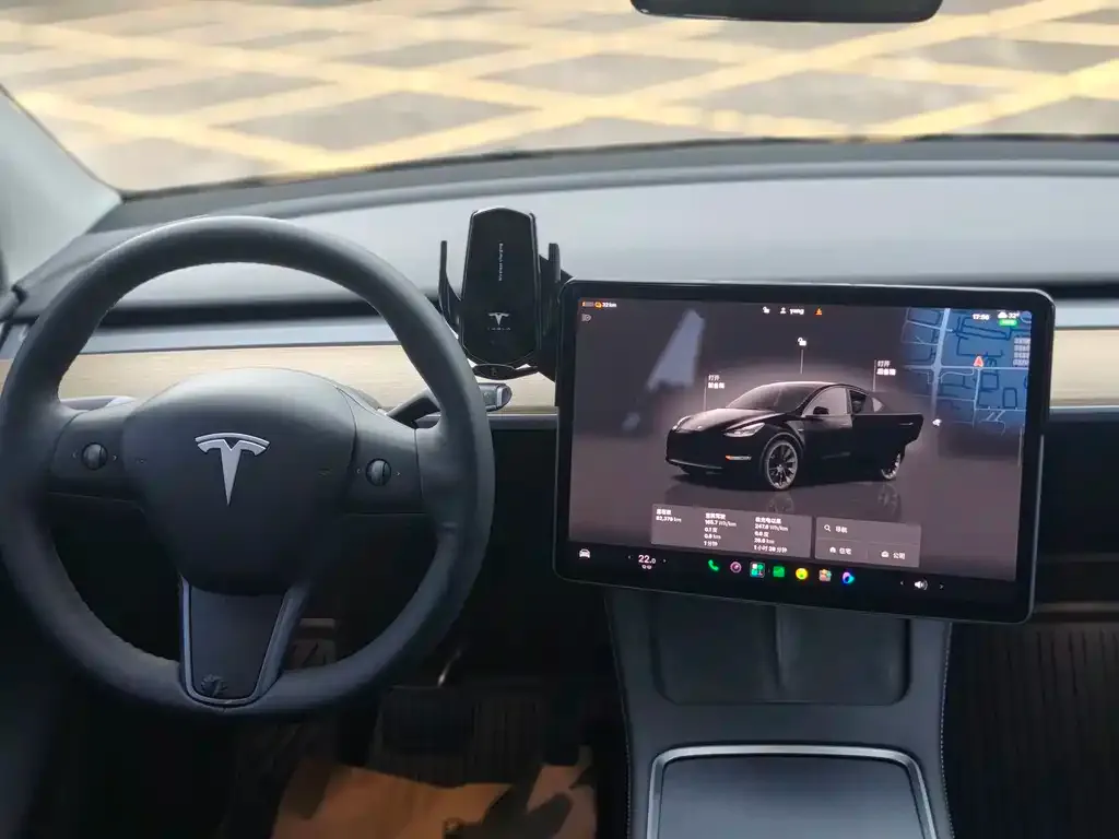 Tesla Model Y — фото 2