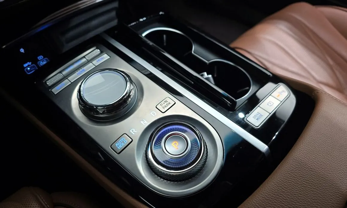 Genesis G80 — фото 10