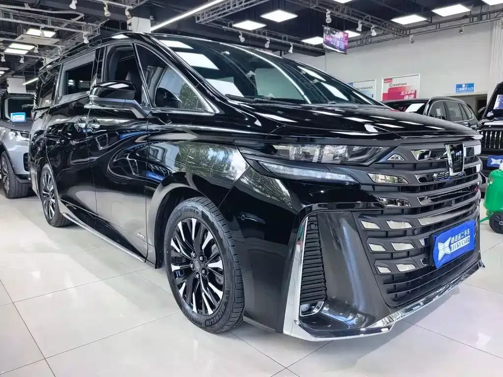 Toyota Vellfire — фото 9