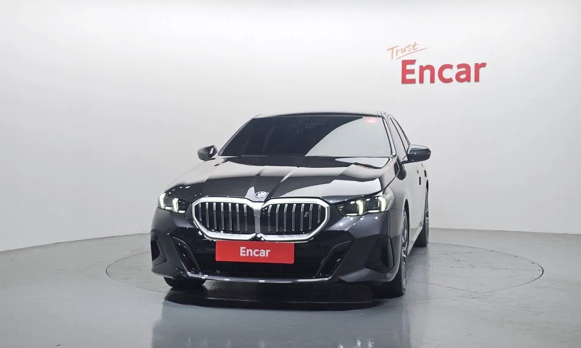 BMW i5 — фото 3
