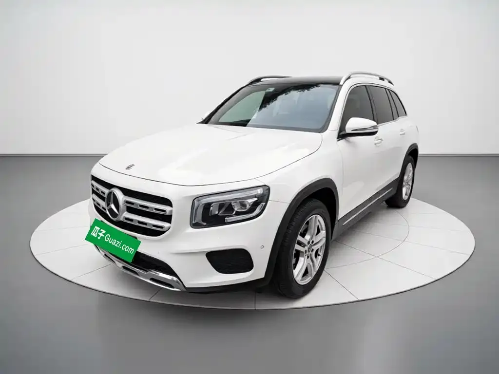 Mercedes-Benz GLB — фото 1