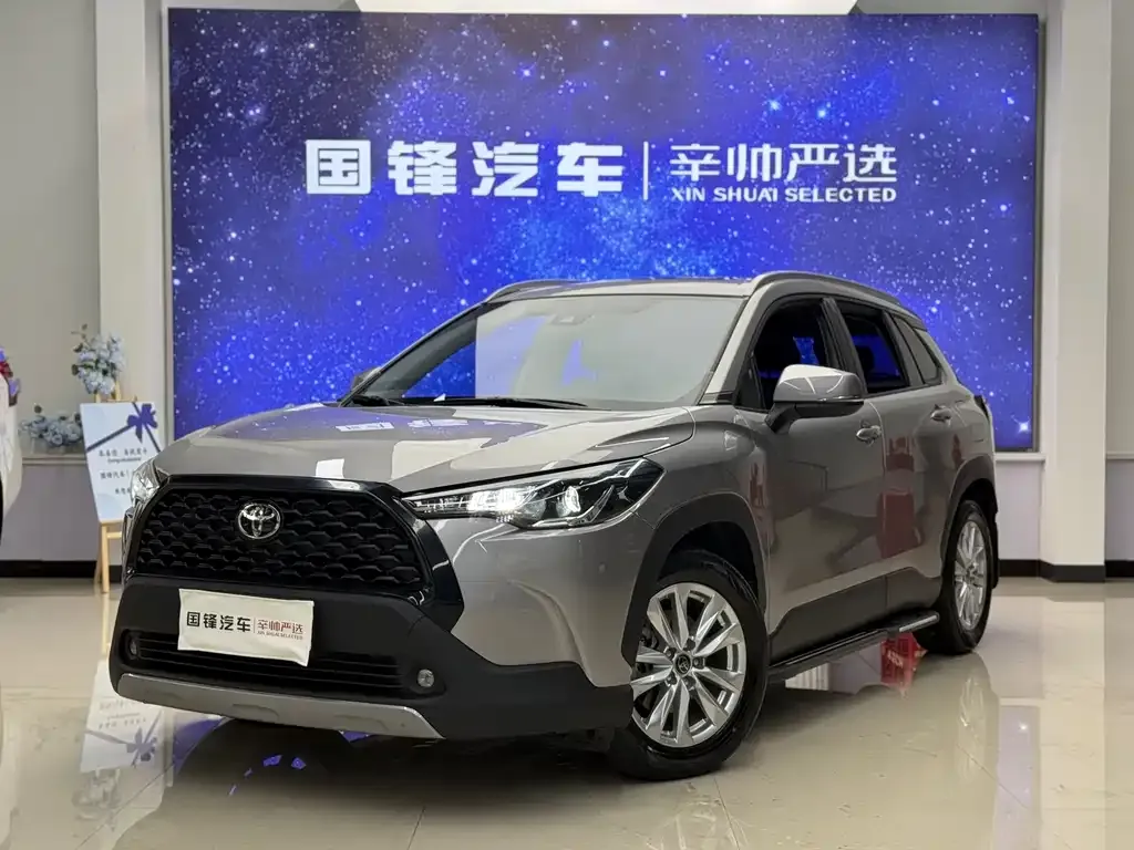 Toyota Corolla Cross — фото 1