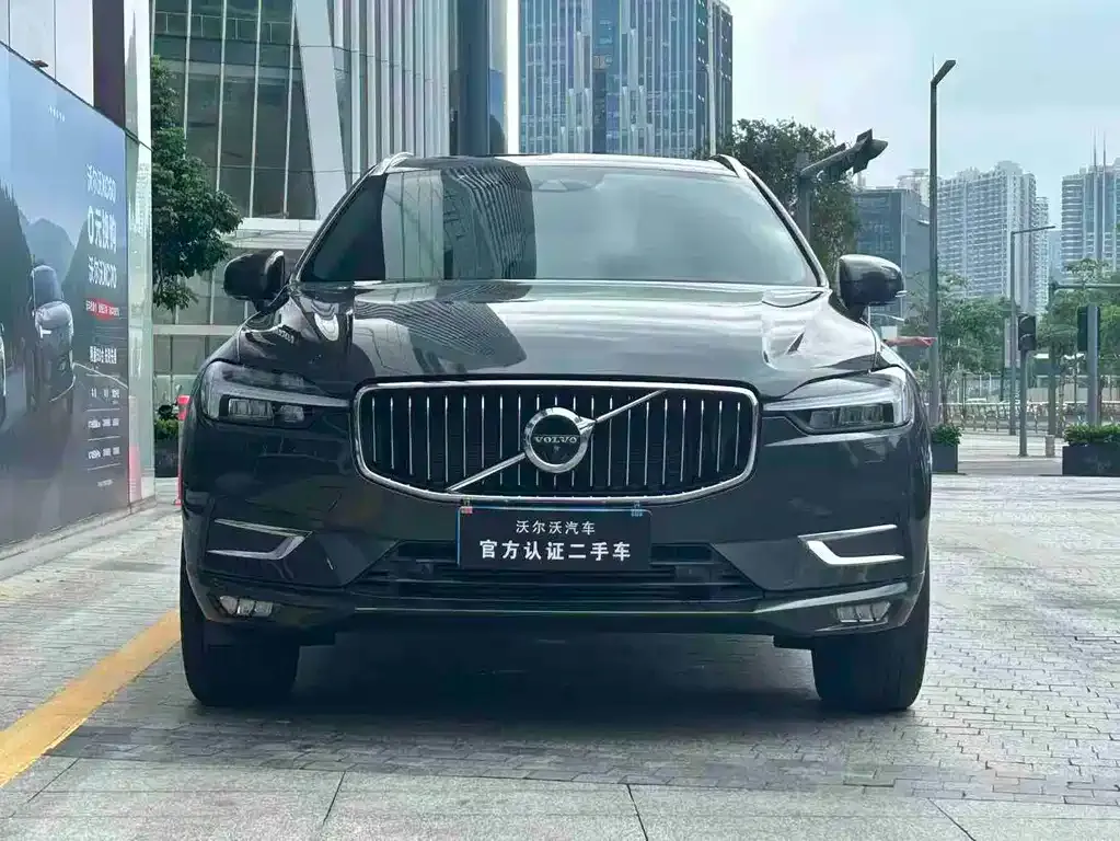 Volvo XC60 — фото 4
