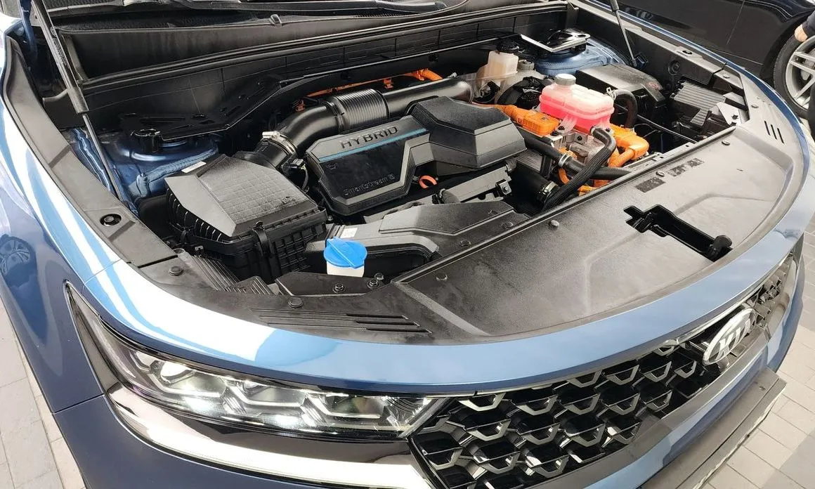 Kia Sorento — фото 7