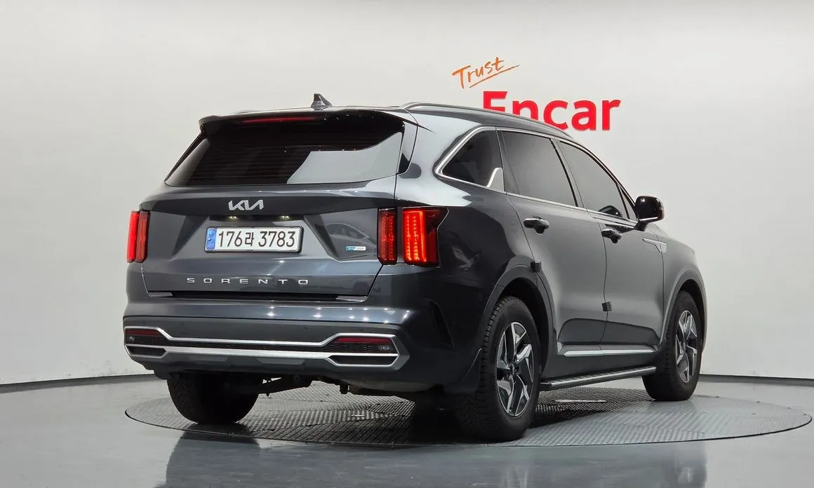 Kia Sorento — фото 5
