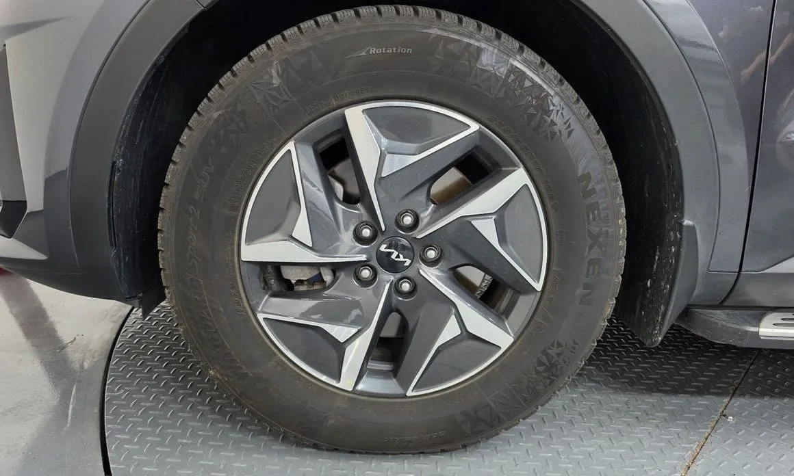 Kia Sorento — фото 6