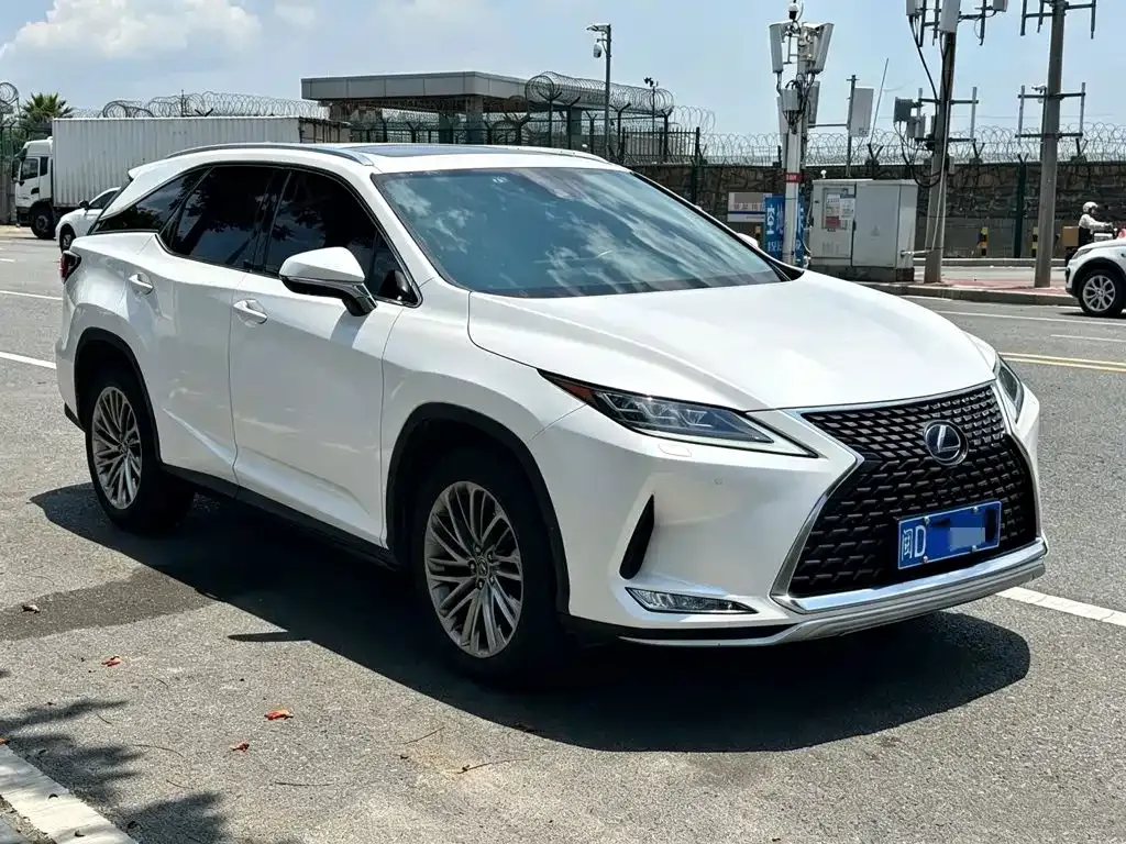 Lexus RX — фото 5