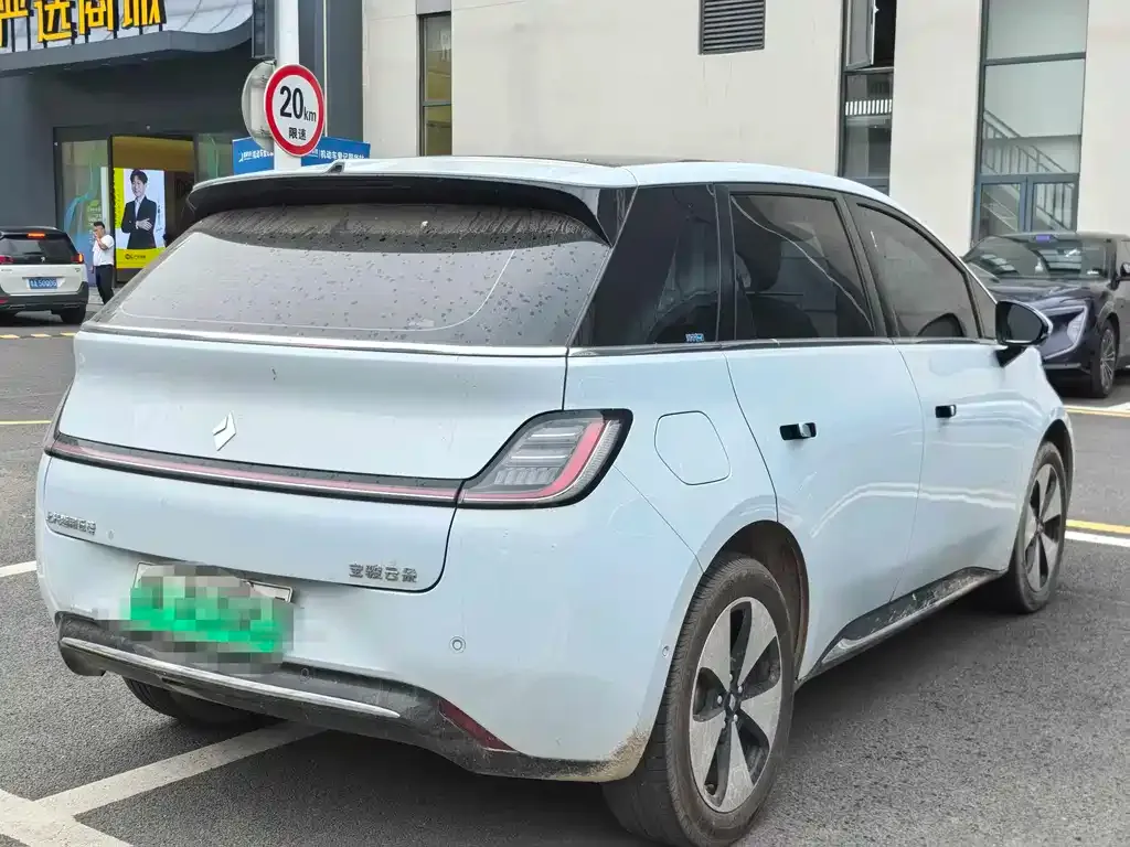 Baojun Yunduo — фото 3
