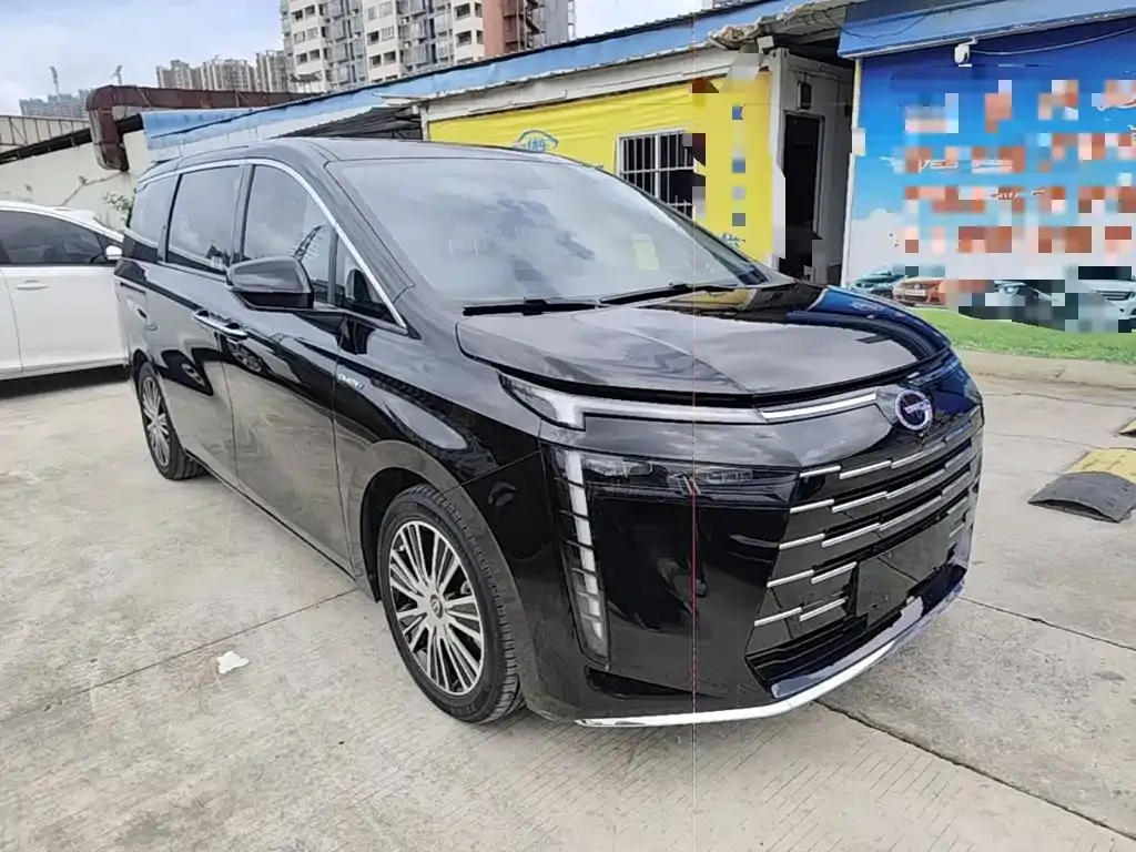 GAC Motor 传祺E8 PHEV — фото 6