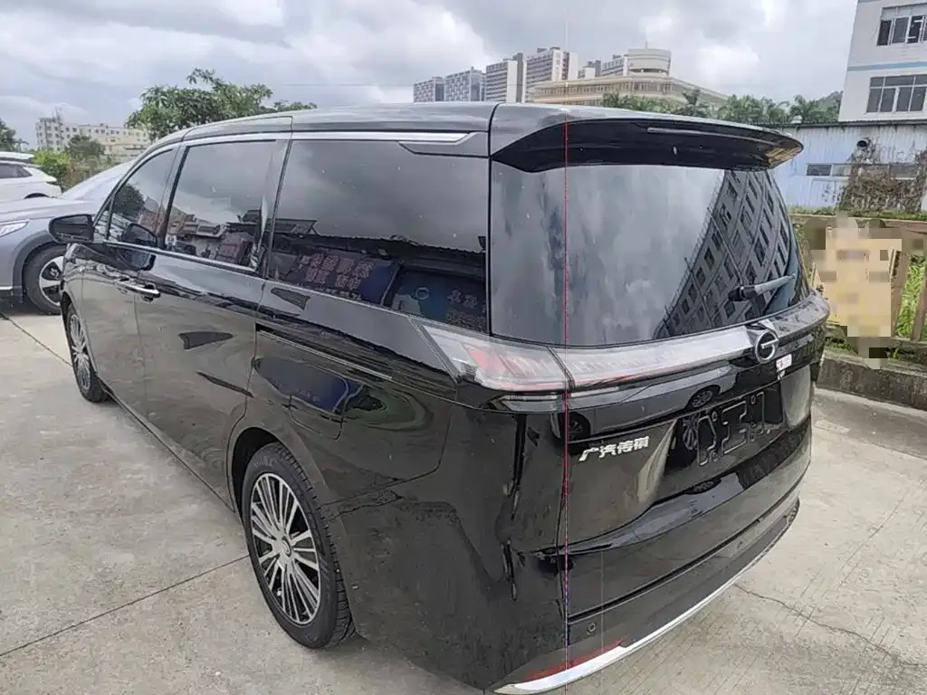 GAC Motor 传祺E8 PHEV — фото 8