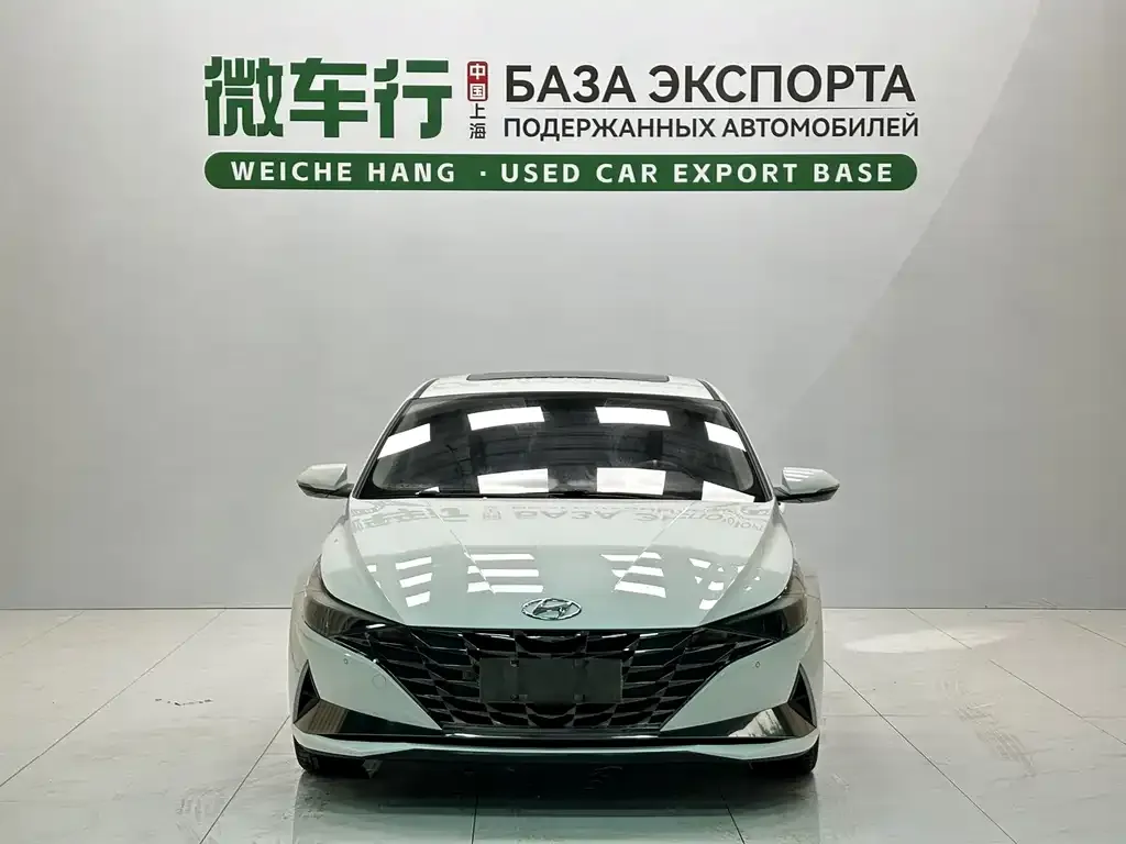 Hyundai Elantra — фото 2