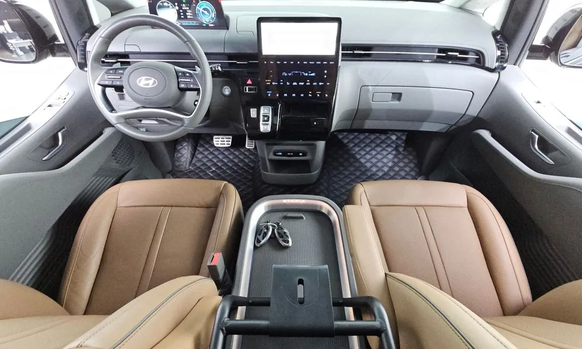 Hyundai Staria — фото 4
