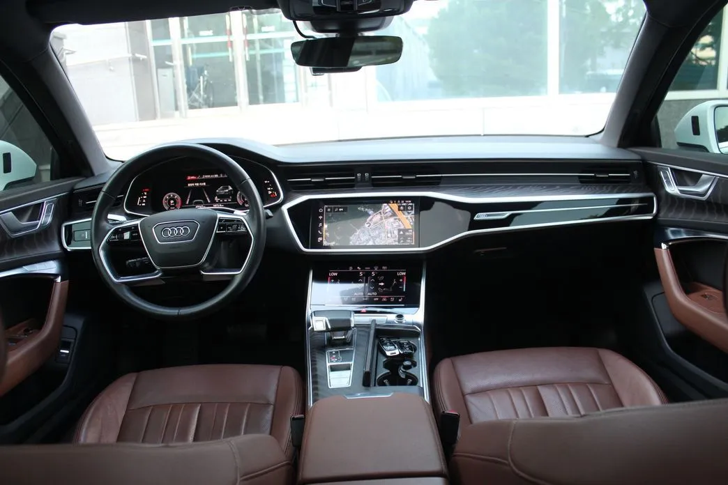 Audi A6 — фото 10
