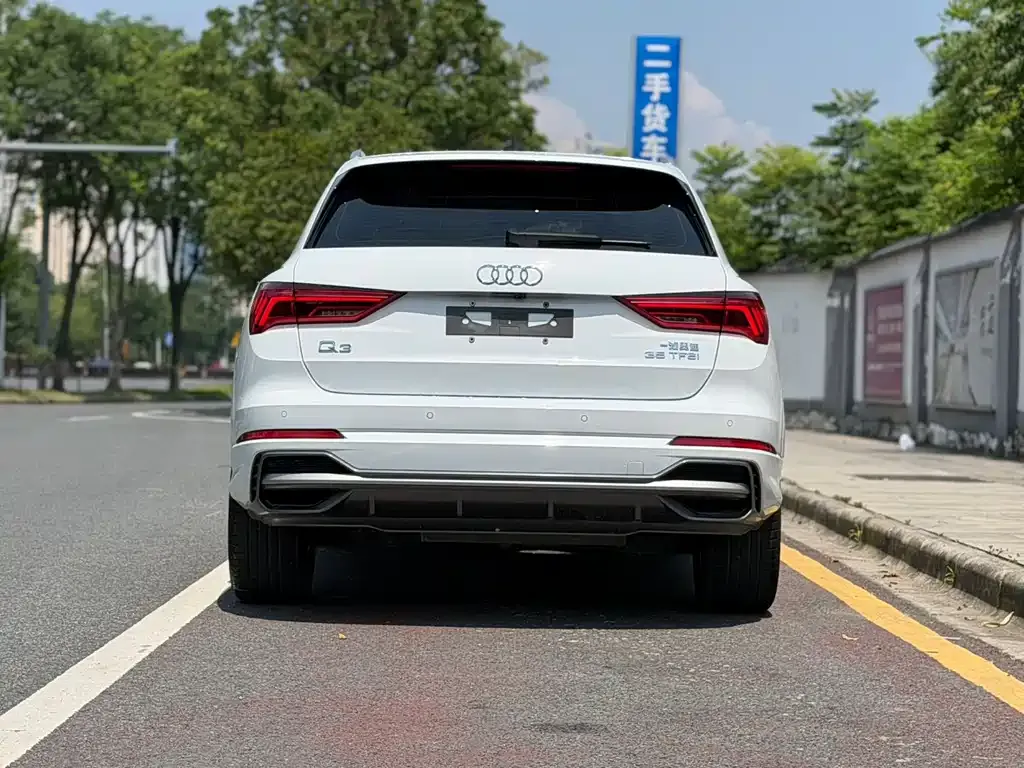 Audi Q3 — фото 6