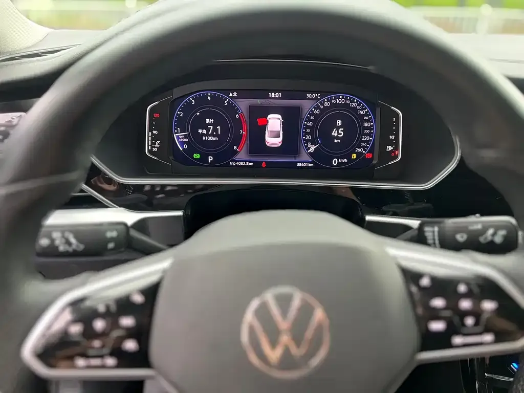 Volkswagen Passat — фото 4