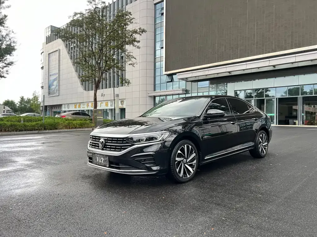 Volkswagen Passat — фото 10