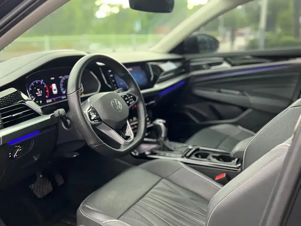 Volkswagen Passat — фото 7