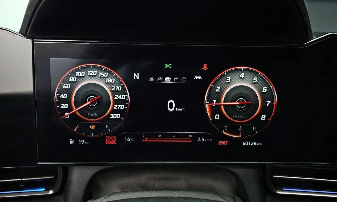 Hyundai AVANTE — фото 3