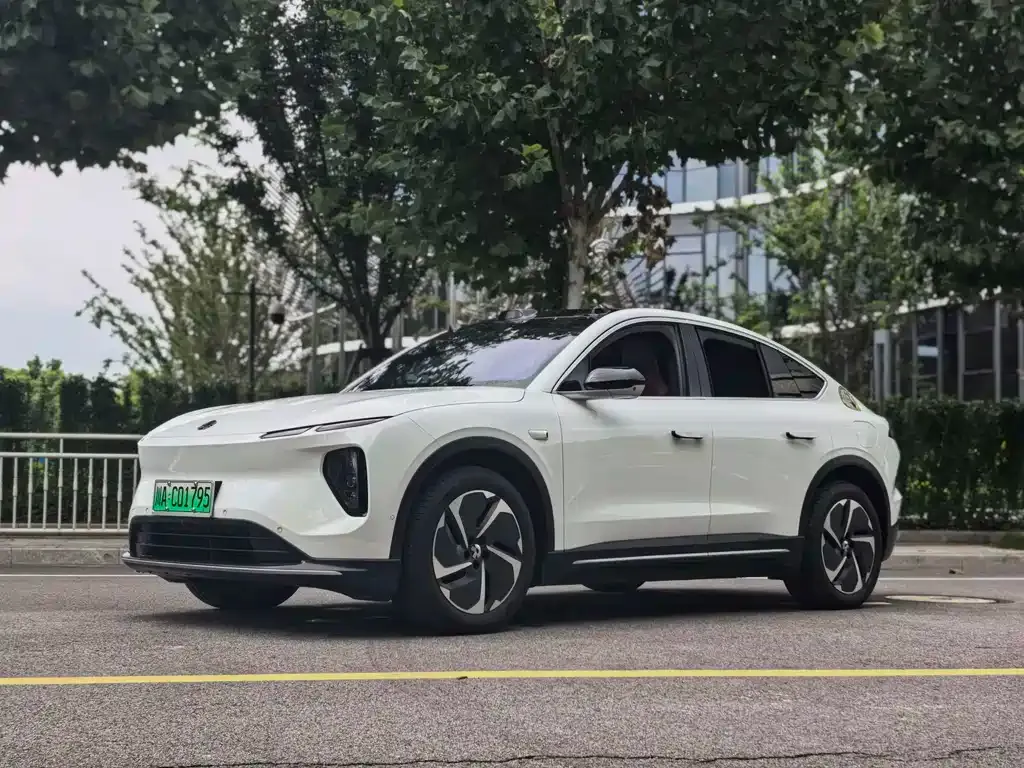 NIO EC6 — фото 1