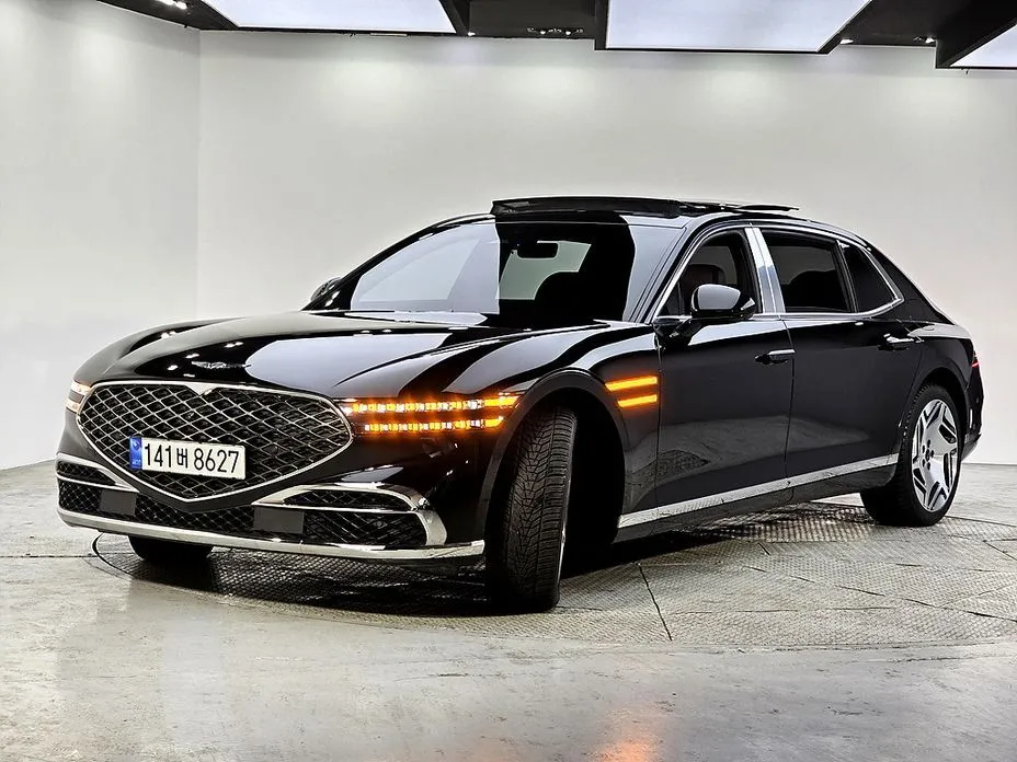 Genesis G90 — фото 1