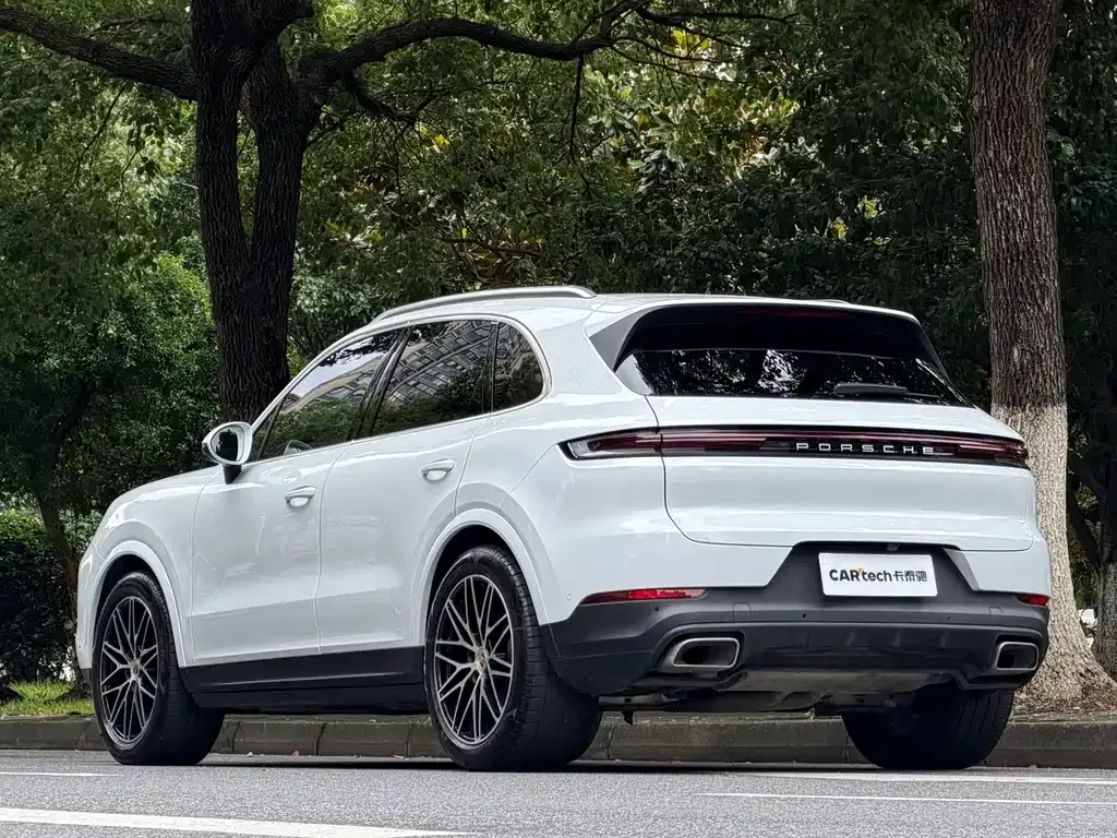 Porsche Cayenne — фото 4