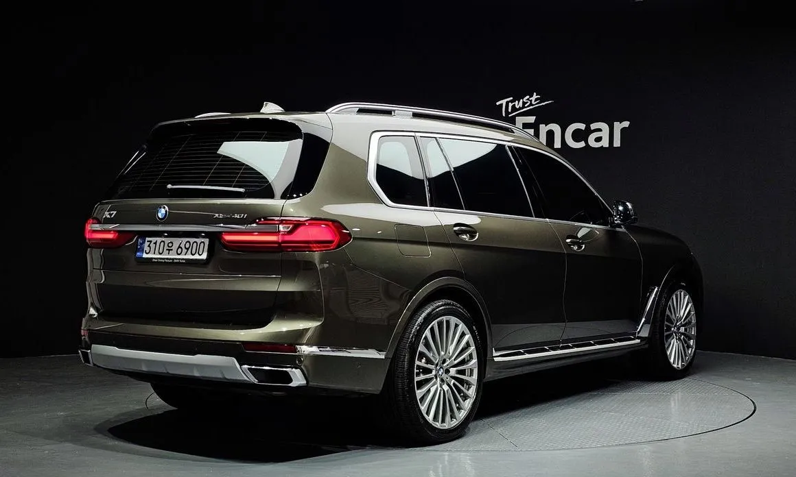 BMW X7 — фото 4