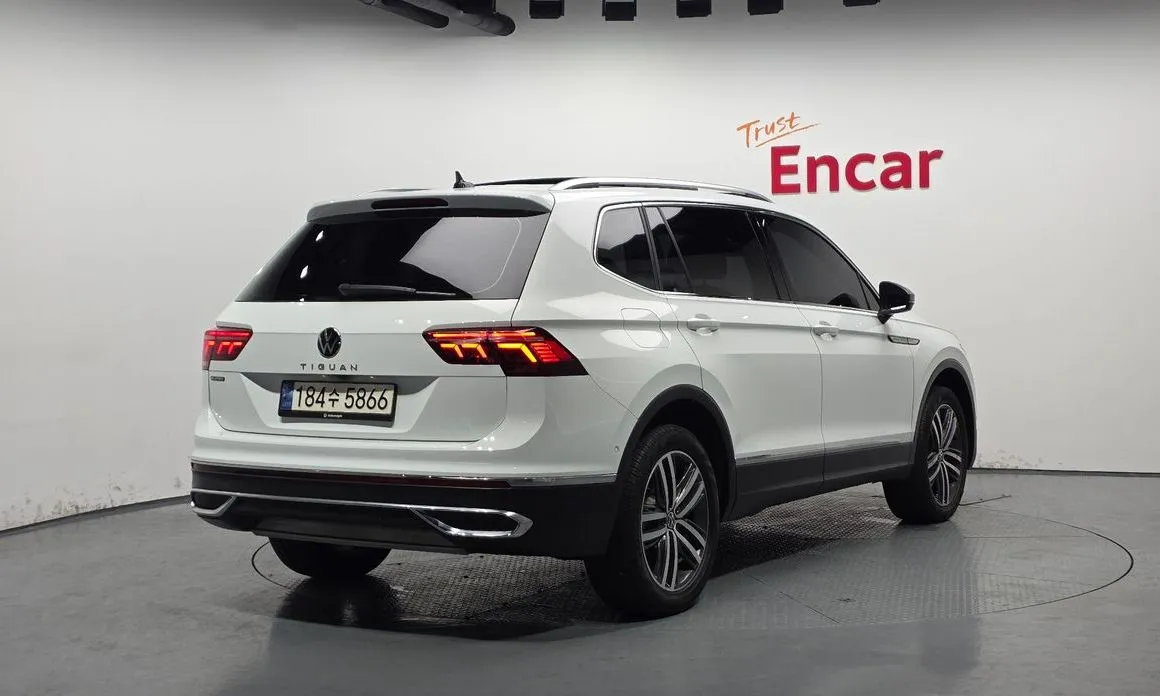 Volkswagen Tiguan — фото 3