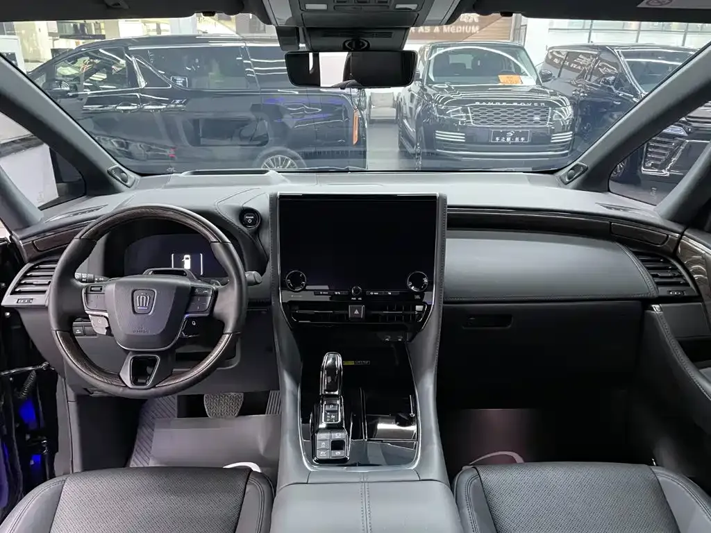 Toyota Vellfire — фото 6