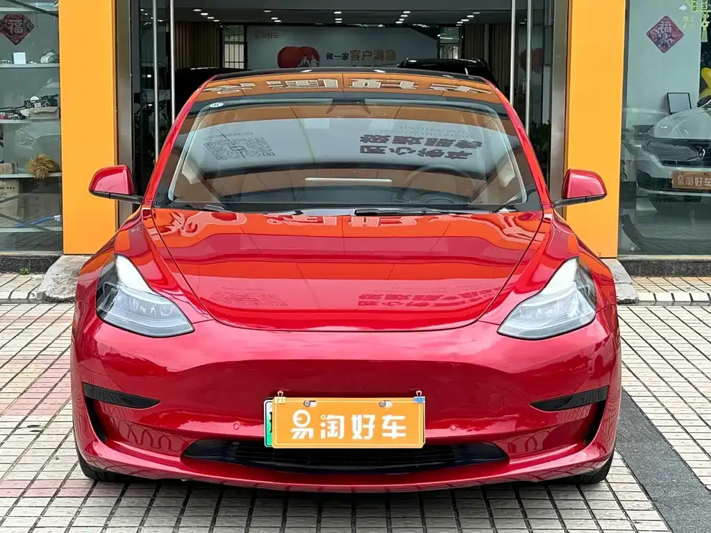 Tesla Model 3 — фото 8