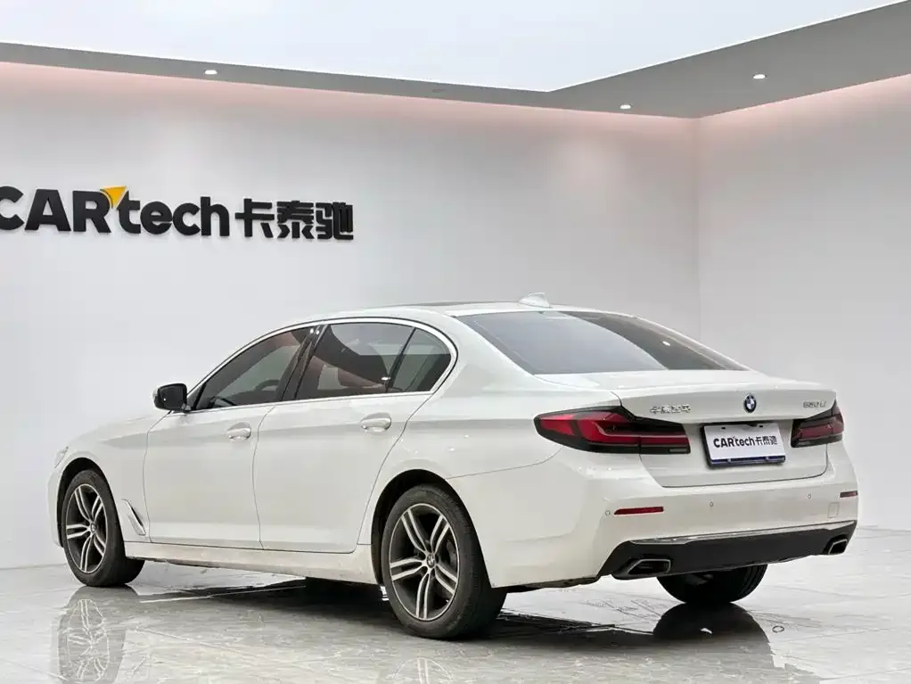 BMW 5 Series — фото 5