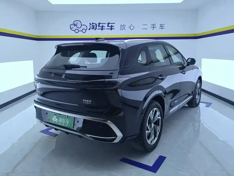 Hongqi HS3 PHEV — фото 10