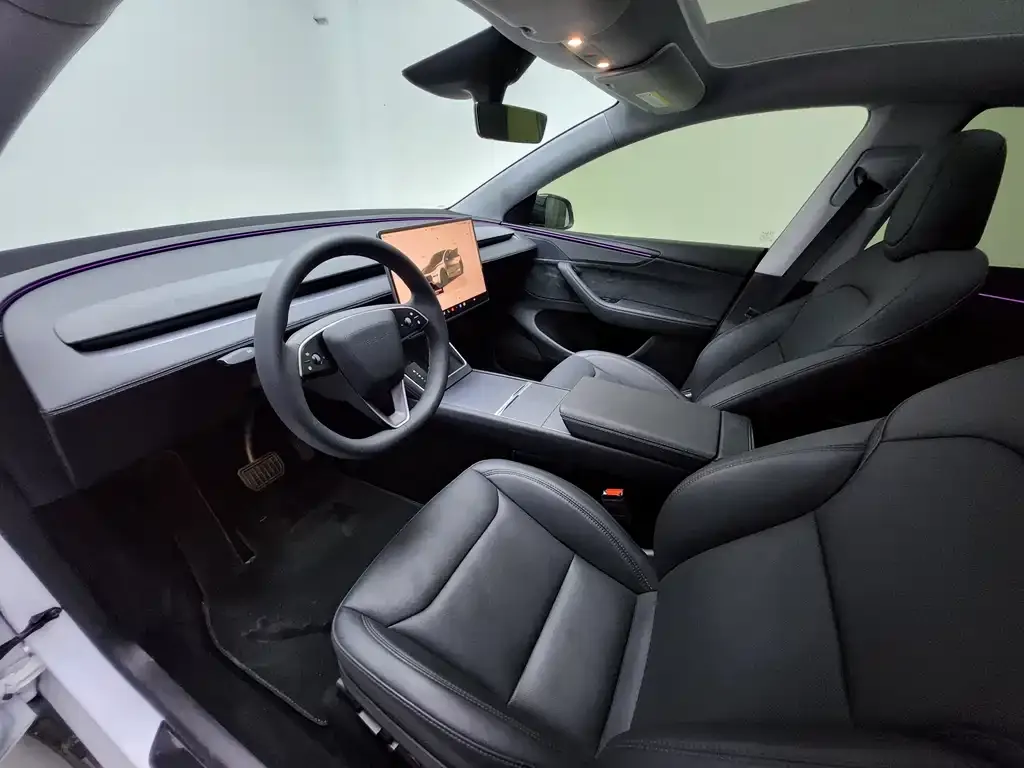 Tesla Model Y — фото 4