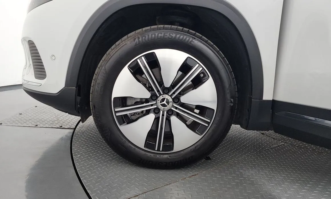 Mercedes-Benz EQA — фото 10