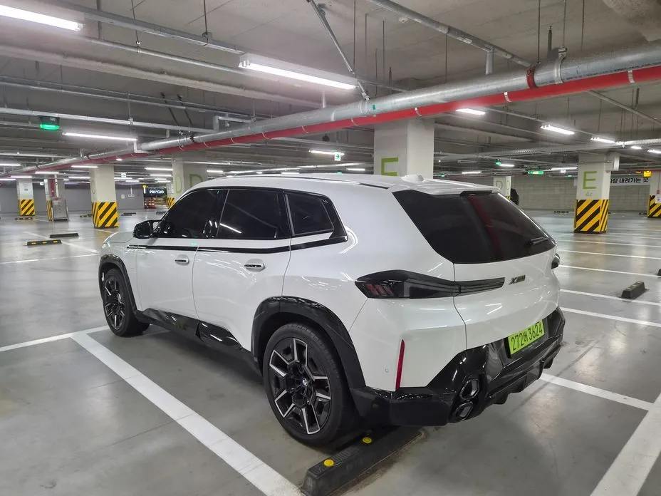 BMW XM — фото 10