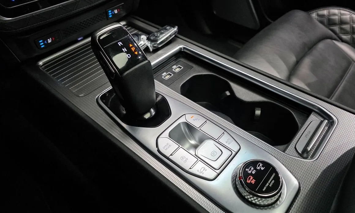 KG Mobility (Ssangyong) Rexton — фото 8