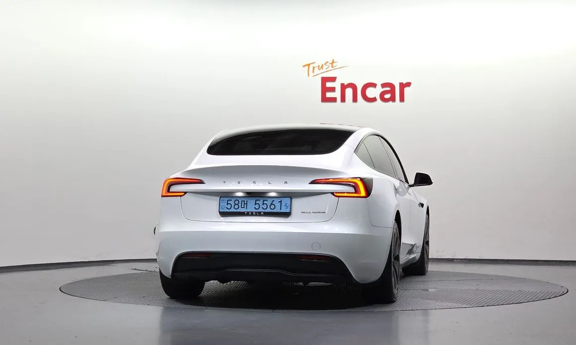 Tesla Model 3 — фото 2
