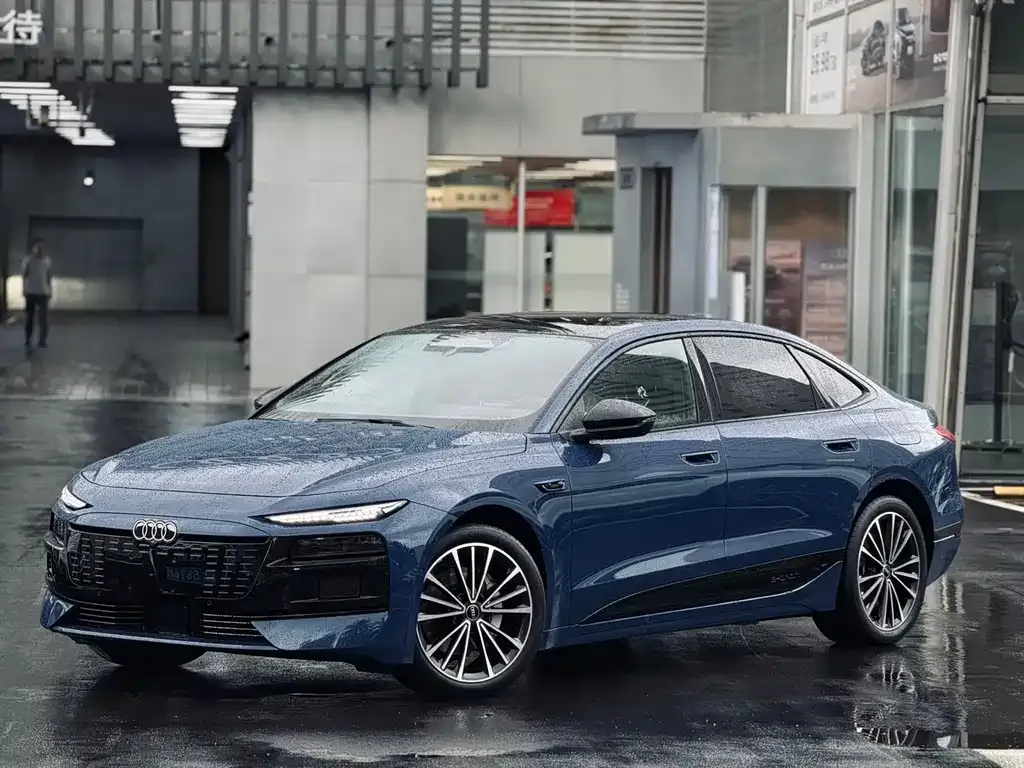 Audi 奥迪A6L e-tron — фото 1