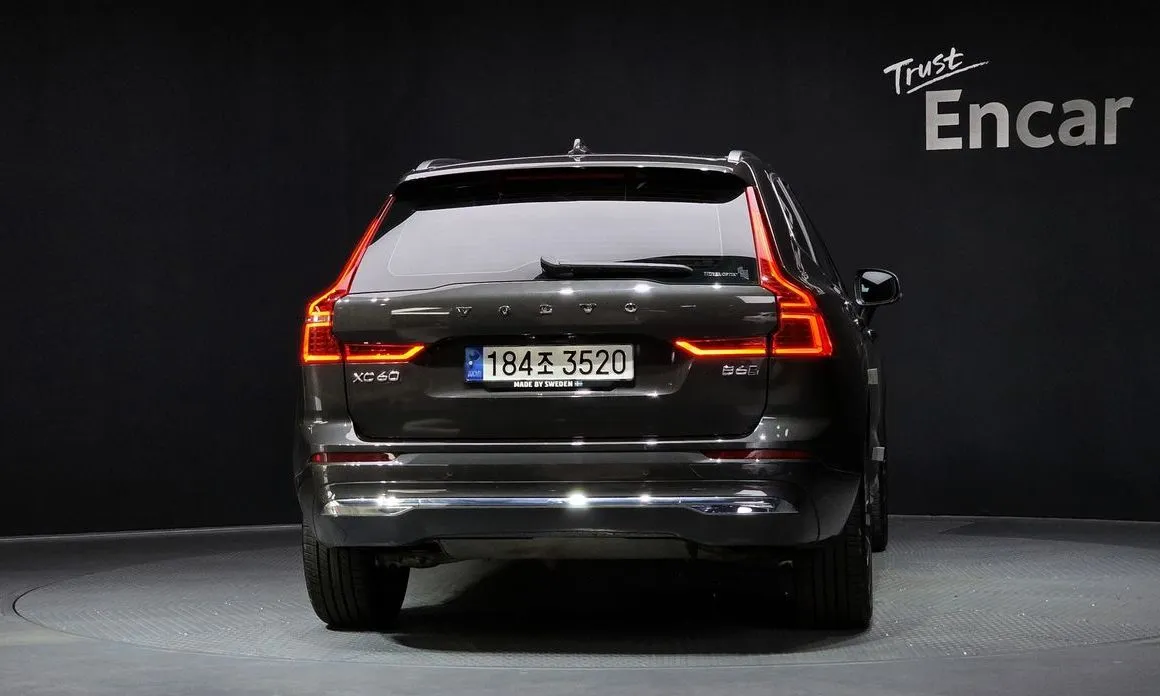 Volvo XC60 — фото 5