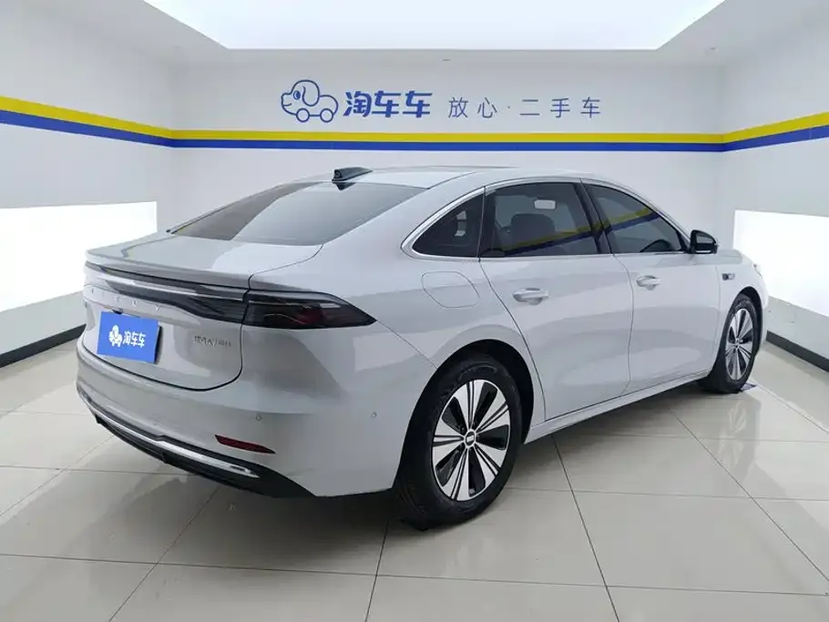 Geely 银河A7 EM — фото 2