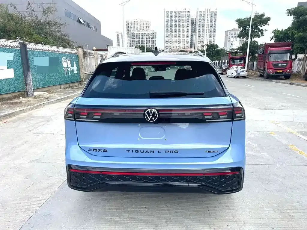 Volkswagen Tiguan L — фото 3
