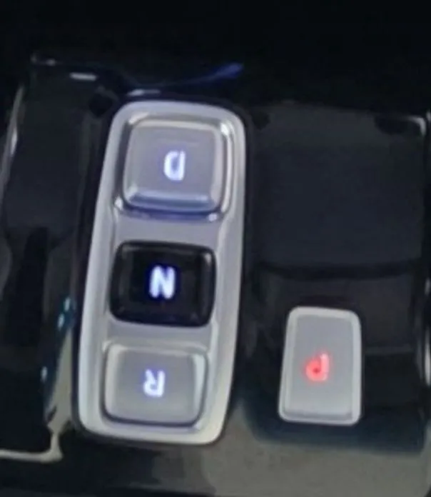 Hyundai Staria — фото 2