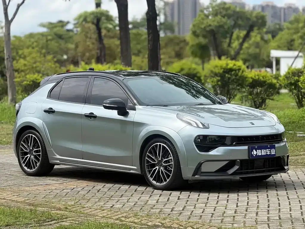 Lynk & Co 02 Hatchback — фото 10
